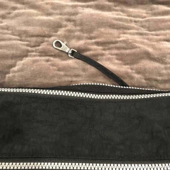 Kipling Purse - Picture 3 of 5